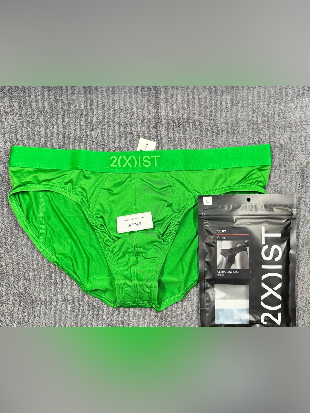 2xist Men’s Sliq Micro Bright Green Low-Rise Briefs